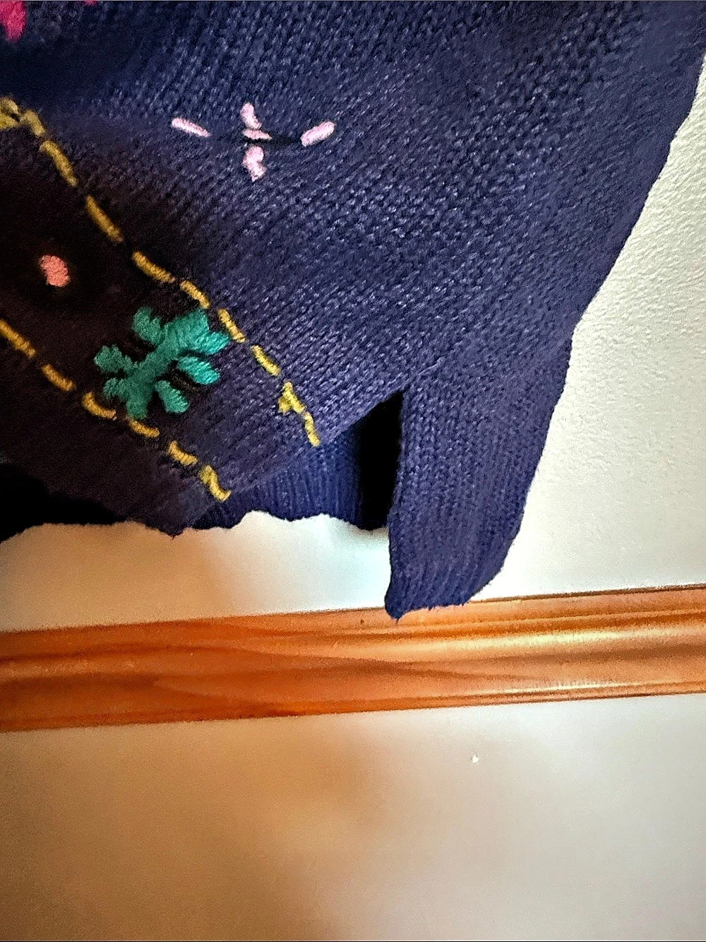 Vintage Jennifer Moore Embroidered Button Up Sweater Vest Navy Blue Size L - Picture 6 of 8